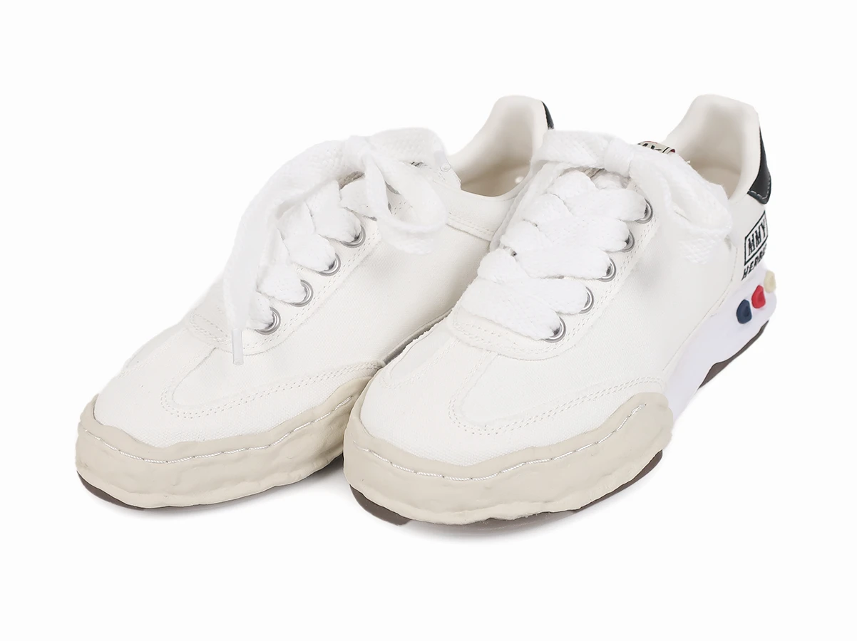A09FW704-WHT