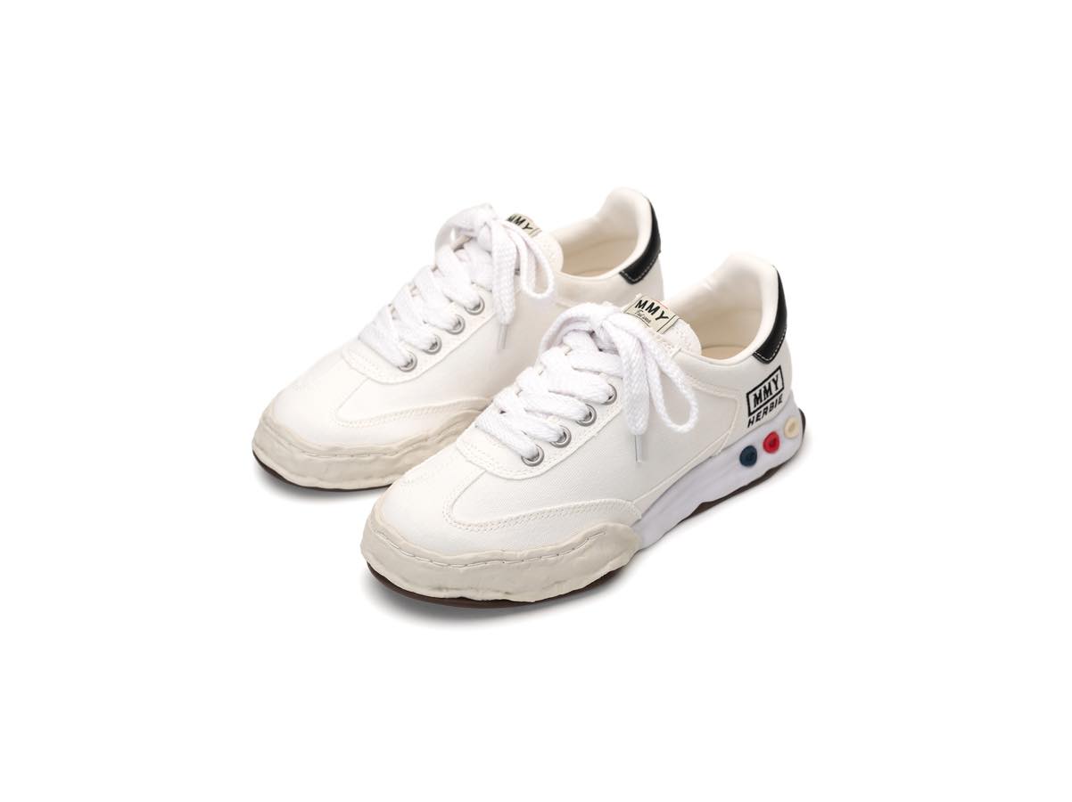 A09FW704-WHT