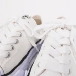 A11FW702-WHT