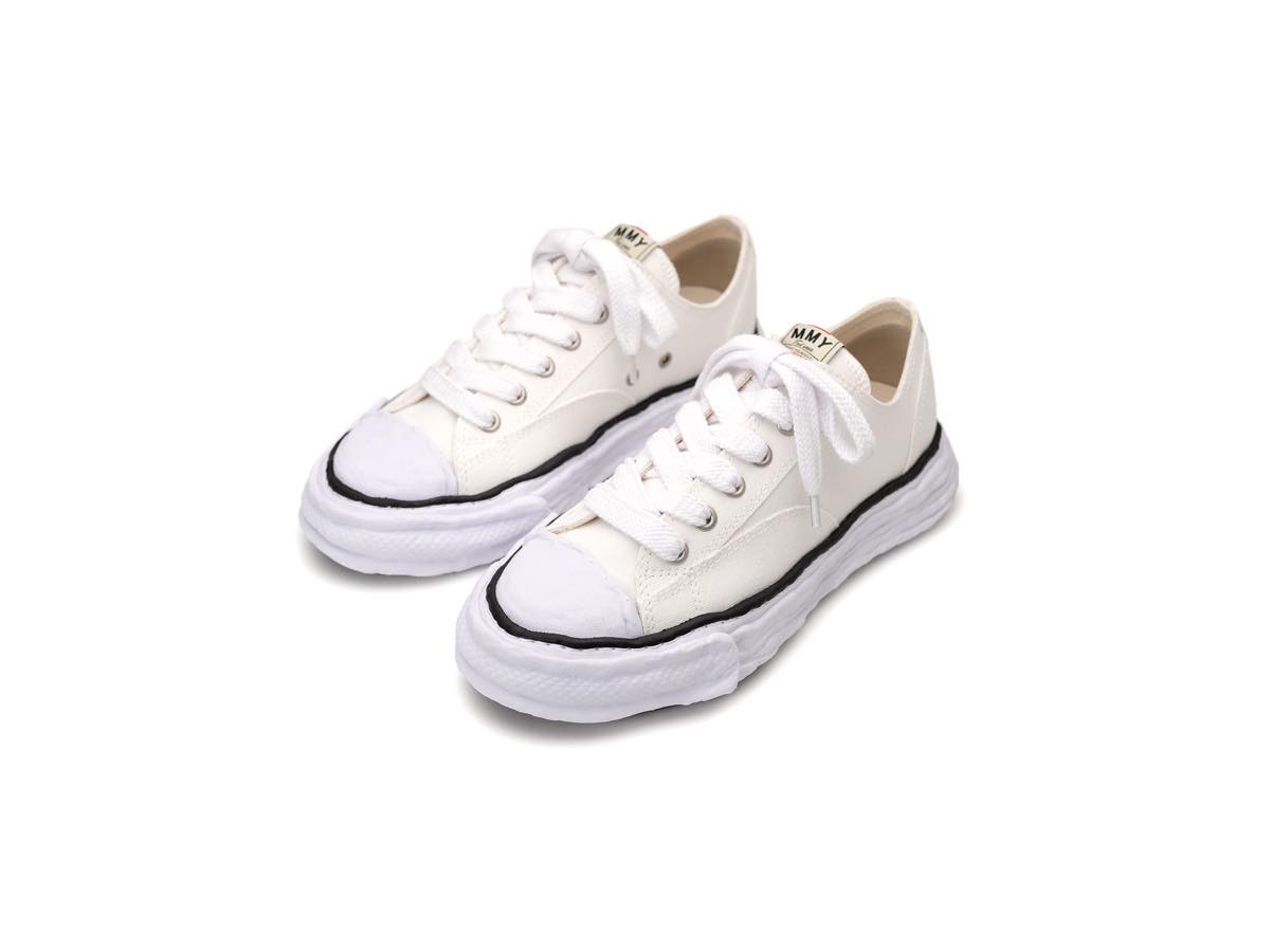 A11FW702-WHT