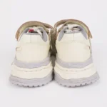 A13FW702-WHT